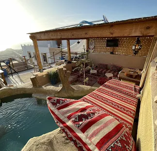 Surf & Salsa Guest House